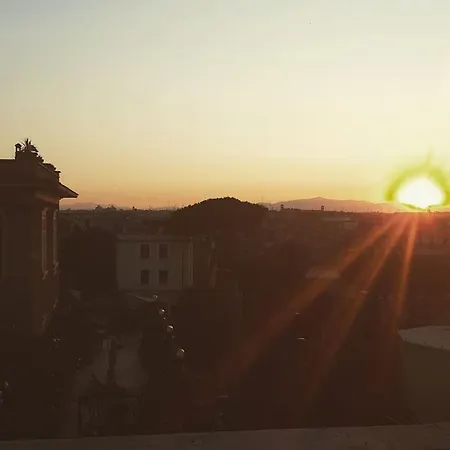 Trastevere Great View Terrace Flat Well Connected * Rom