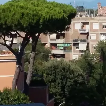 Trastevere Great View Terrace Flat Well Connected *